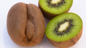 khasiat buah kiwi untuk kecantikan
