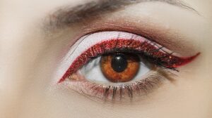 Kenapa mata berkedut sendiri