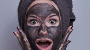 Masker penghilang komedo